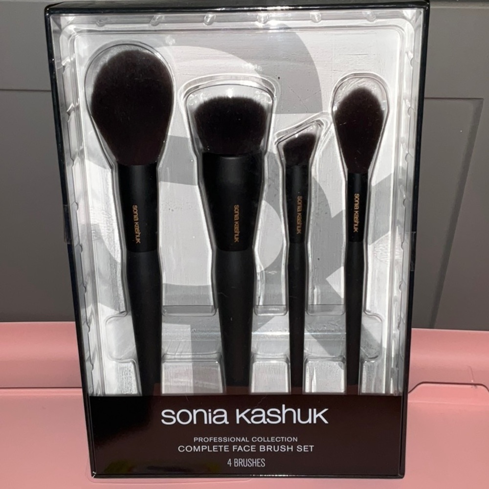 Sonia Kashuk Professional Collection Complete Face Make up Brush Set - 4pc NIB